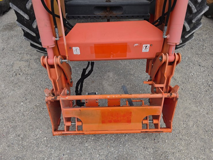 2020-kubota-m7-151-image-3