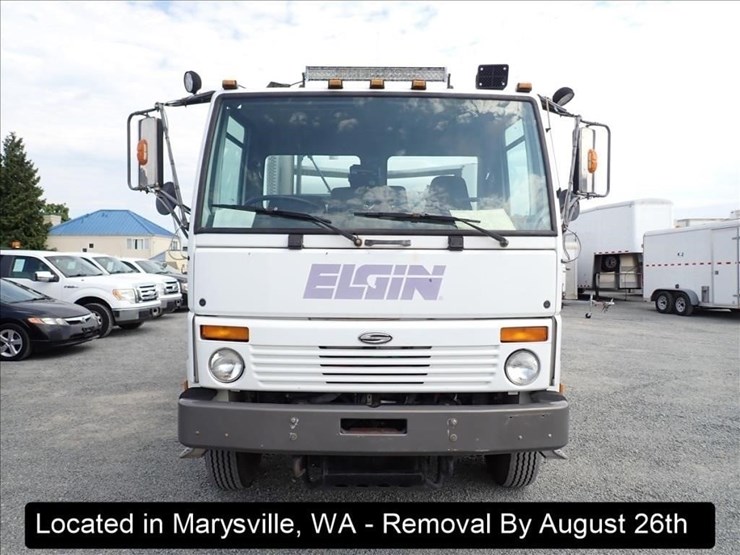2002-sterling-sc8000-image-31