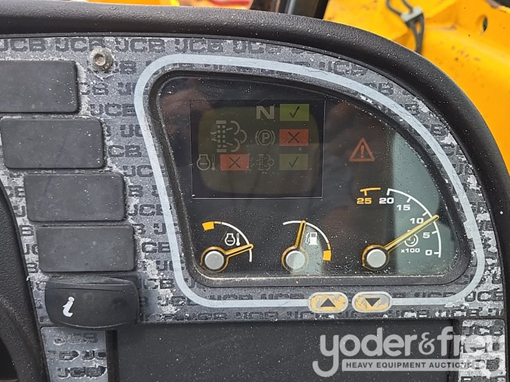 2017-jcb-510-56-image-65