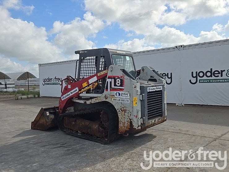 2019-takeuchi-tl8-image-3