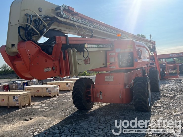 2013-jlg-1250ajp-image-9