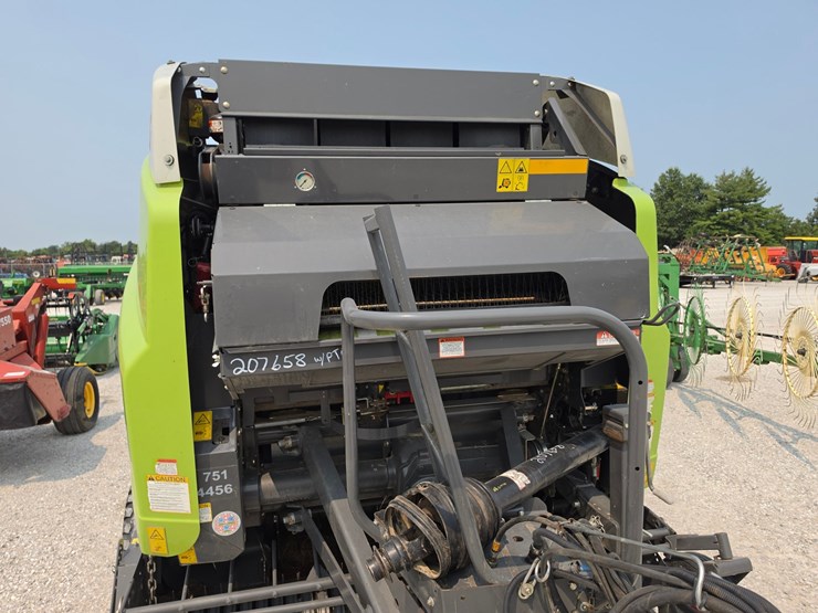 claas-variant-360-image-3