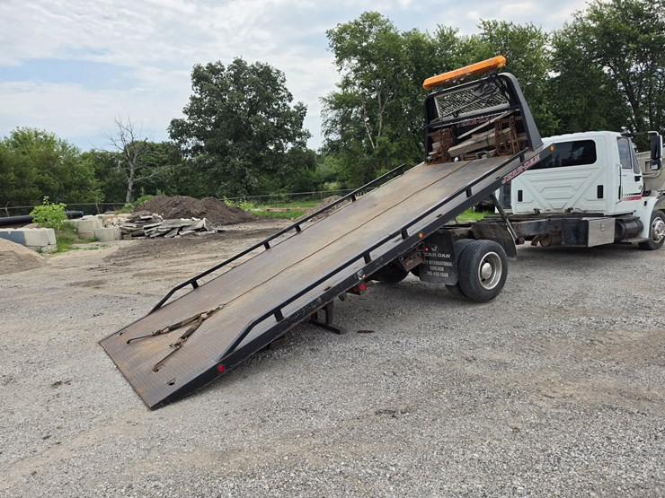 2002-international-durastar-4300-image-42