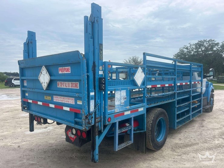 2019-ford-f750-image-2