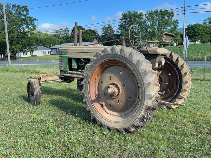 john-deere-model-b-image-3