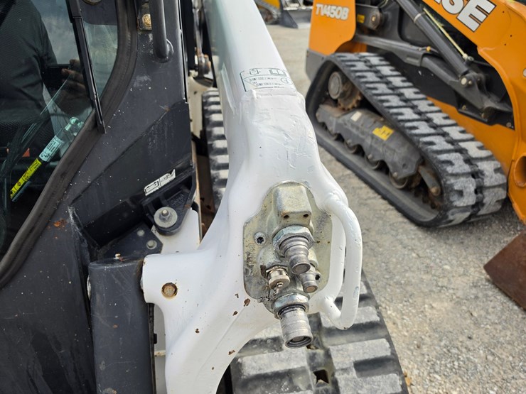 2021-bobcat-t76-image-6