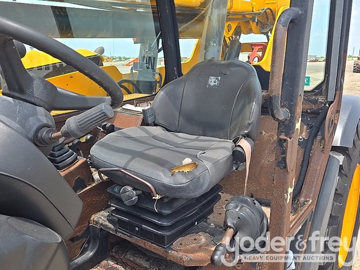 2017-jcb-510-56-image-57