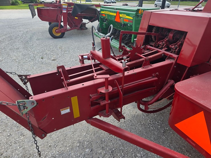 2016-new-holland-bc5070-image-7