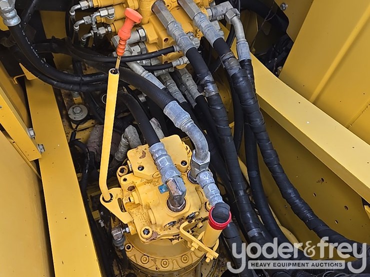 2016-komatsu-pc170-lc-10-image-33