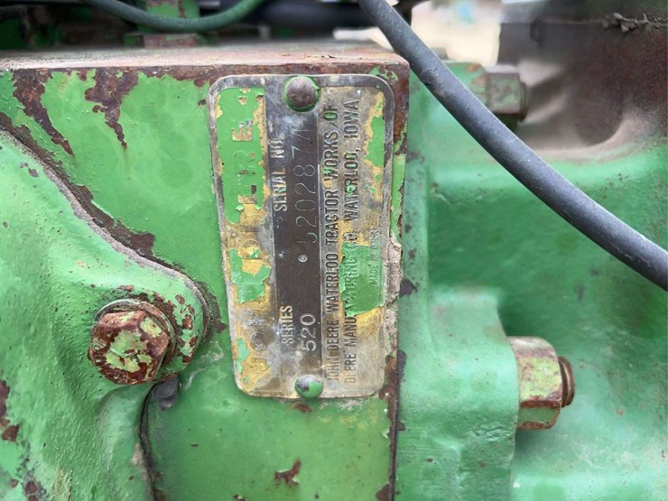 john-deere-520-image-57