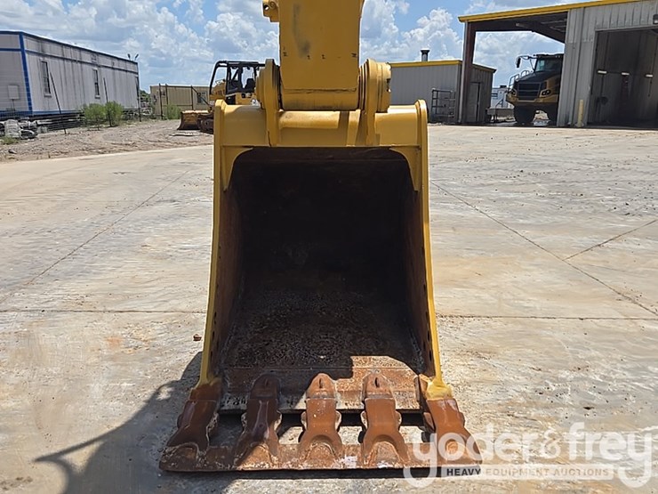 2017-caterpillar-336fl-image-22