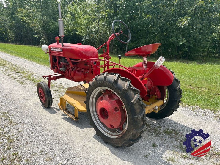 mccormick-farmall-cub-farm-tractor-image-3