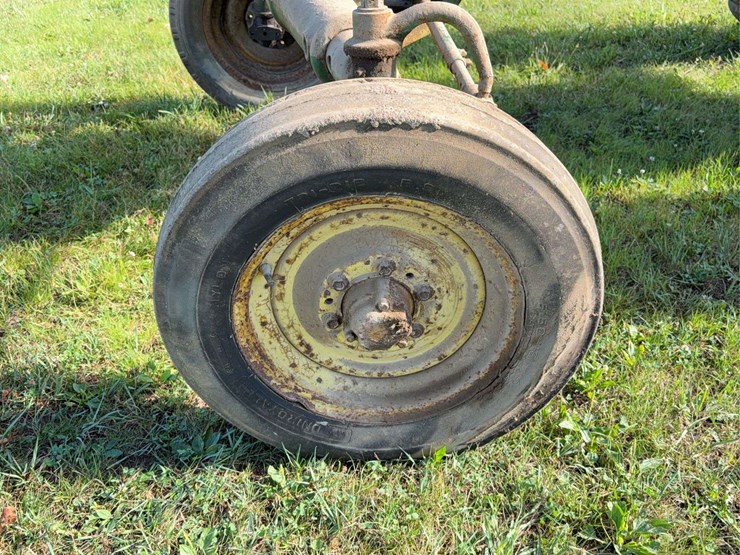 john-deere-model-b-image-13