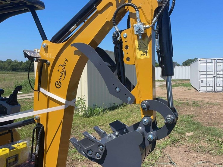 qk20r-mini-excavator-image-6