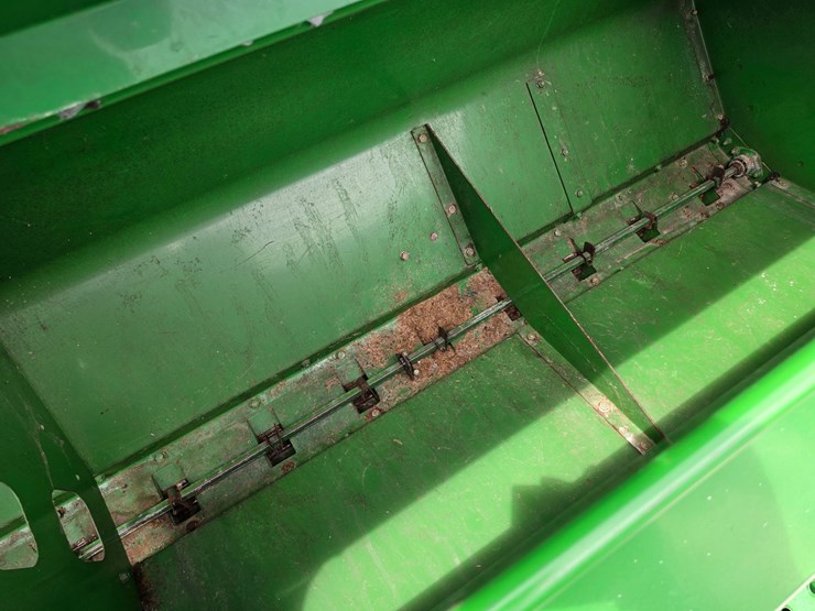 2009-john-deere-1590-image-16