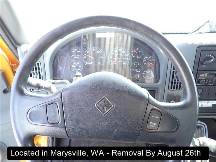 2002-international-durastar-4300-image-17