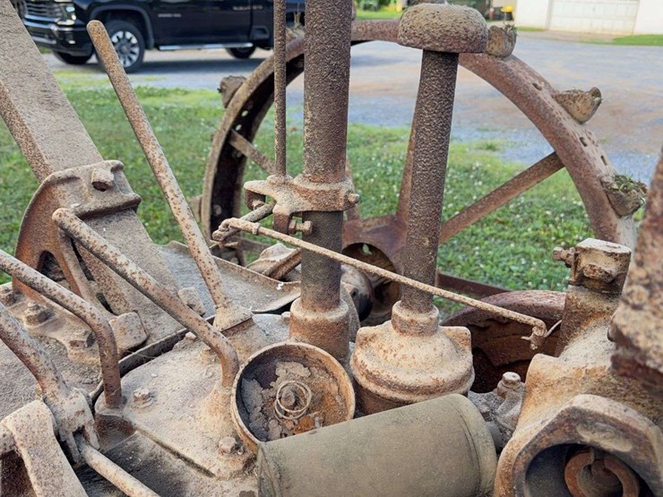 john-deere-model-b-image-21