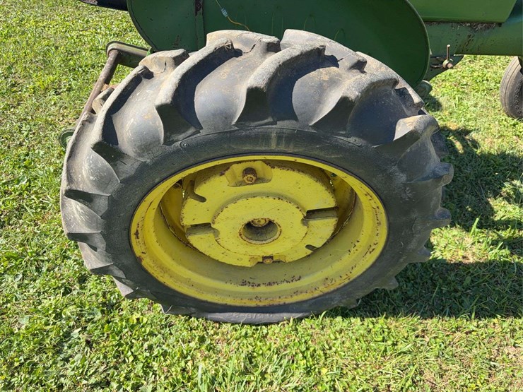 john-deere-m-image-16