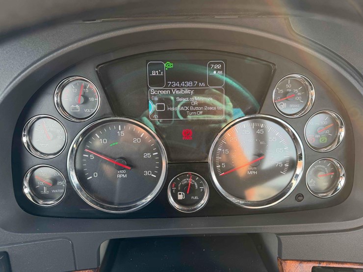 2020-kenworth-t680-image-22