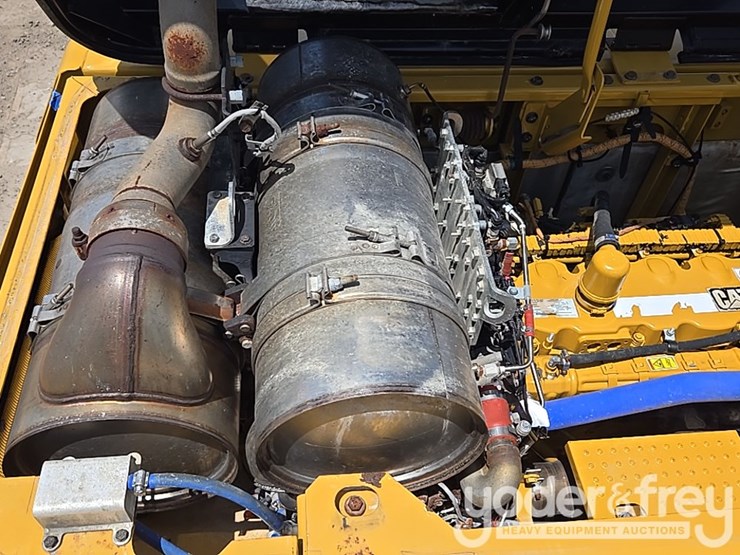 2017-caterpillar-336fl-image-53