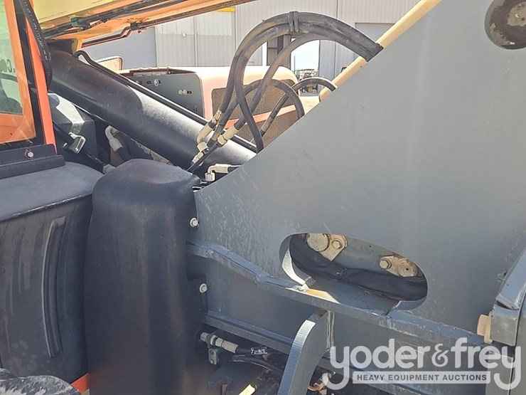 2012-jlg-g6-42a-image-21