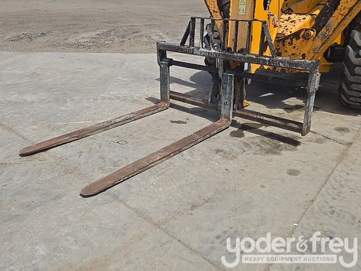 2019-jcb-510-56-image-15