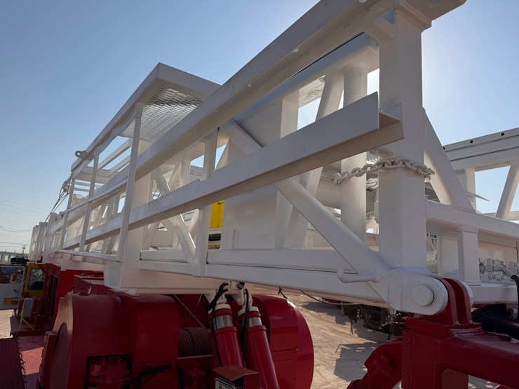 2014-service-king-675-dd-6-axle-well-service-rig,-109'x330k-#-mast-image-26