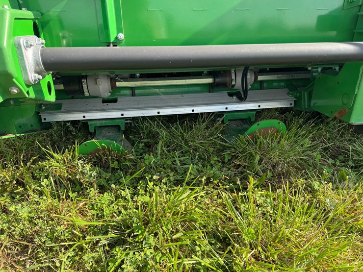john-deere-c12f-image-16