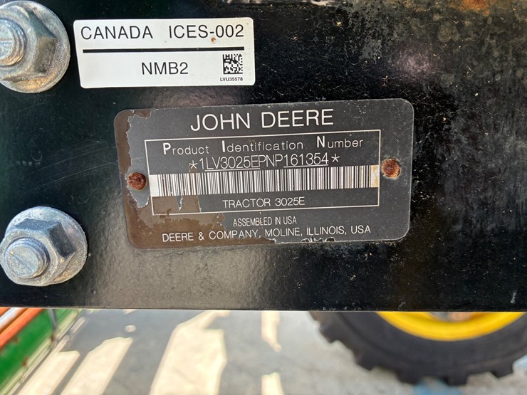john-deere-3025e-image-13