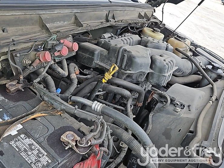 2014-ford-f350-sd-image-28