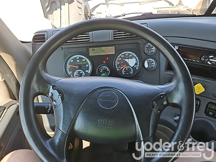 2019-freightliner-cascadia-125-image-39