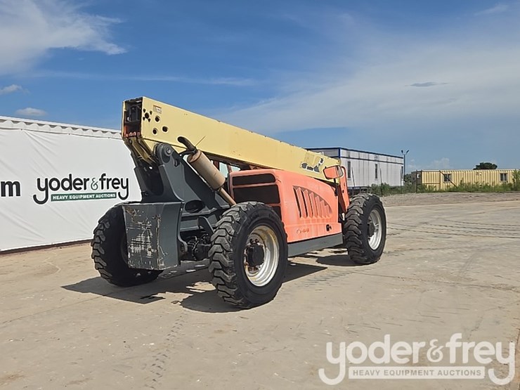 2012-jlg-g6-42a-image-5
