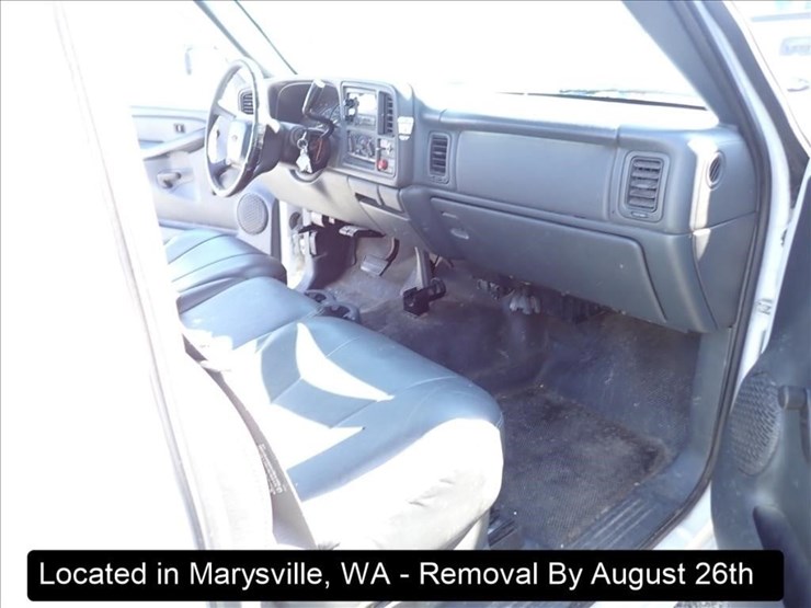 2001-chevrolet-1500-image-23