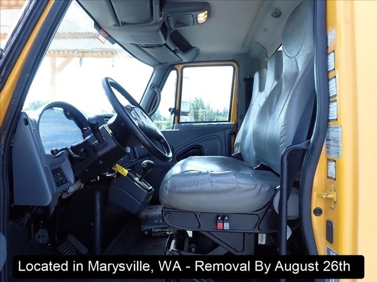 2002-international-durastar-4300-image-16