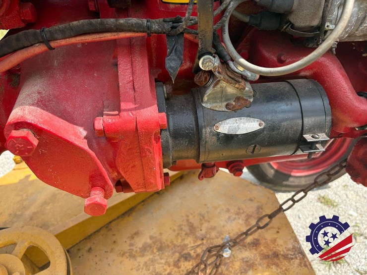 mccormick-farmall-cub-farm-tractor-image-43