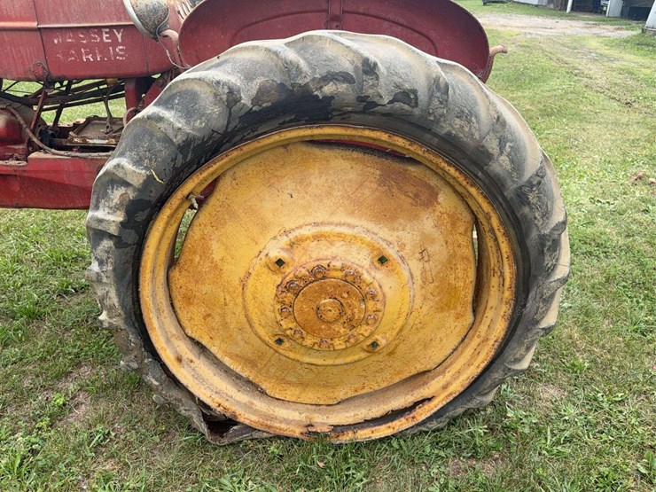 massey-ferguson-30-image-40