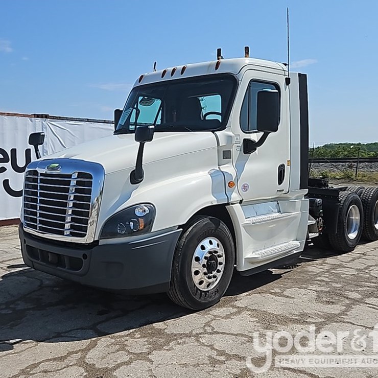 2019 FREIGHTLINER CASCADIA 125