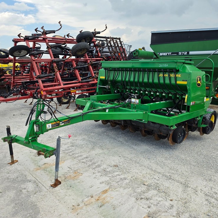 2009 JOHN DEERE 1590
