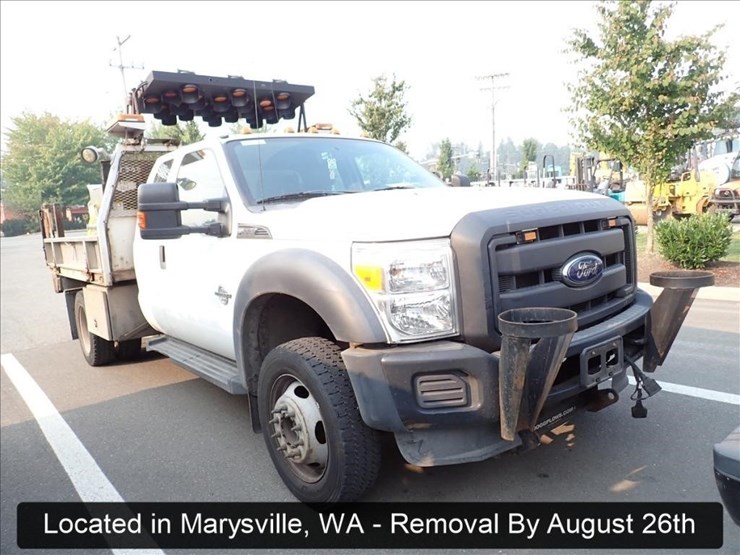 2014-ford-f550-image-32