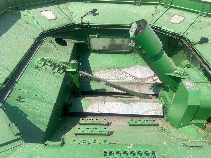 2011-john-deere-9770-sts-image-25