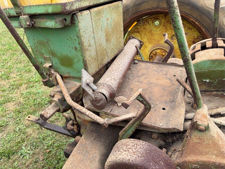 john-deere-60-image-23
