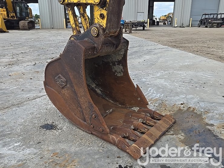 2016-komatsu-pc170-lc-10-image-20