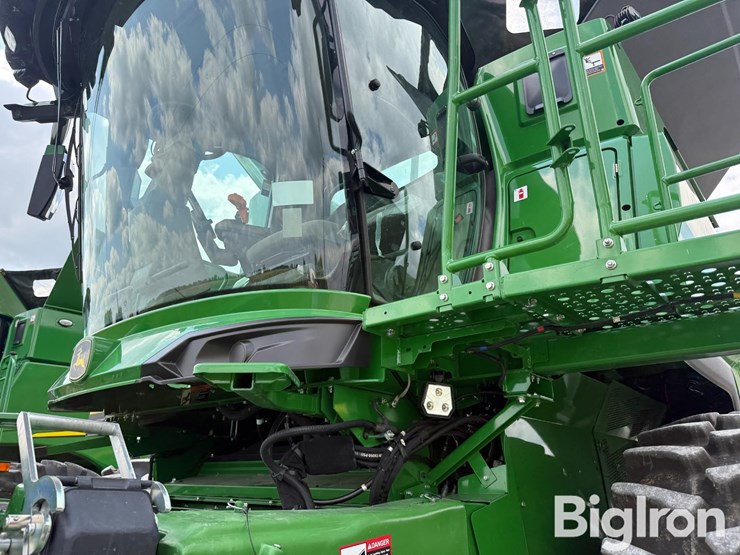 2025-john-deere-s7-800-image-11