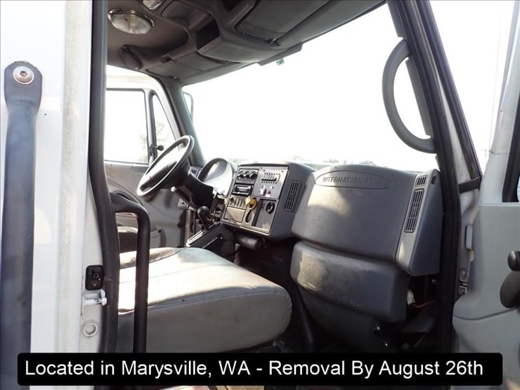 2003-international-durastar-4300-image-12