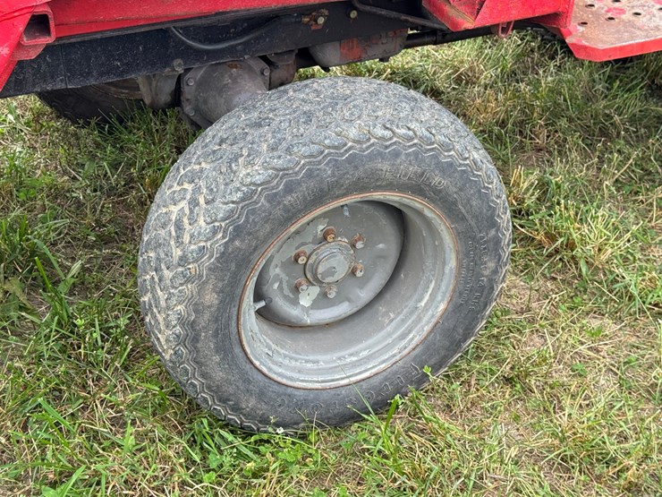 massey-ferguson-1020-image-11