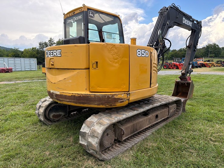 deere-85g-image-13