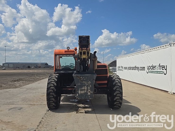 2012-jlg-g6-42a-image-4