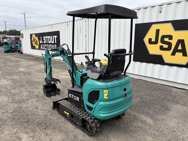 2026-cfg-kt13r-mini-hydraulic-excavator-image-6