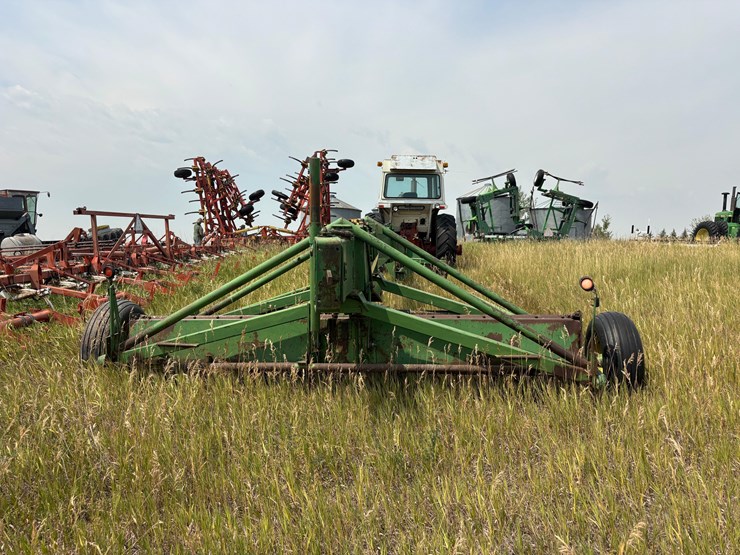 john-deere-land-leveler-image-2