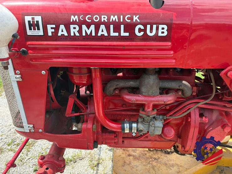 mccormick-farmall-cub-farm-tractor-image-20